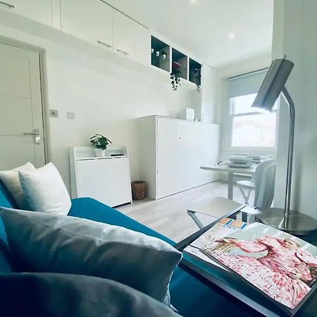 Apt 08 Beachside Beauty Central Studio Steps From Cafes Brighton ภายนอก รูปภาพ
