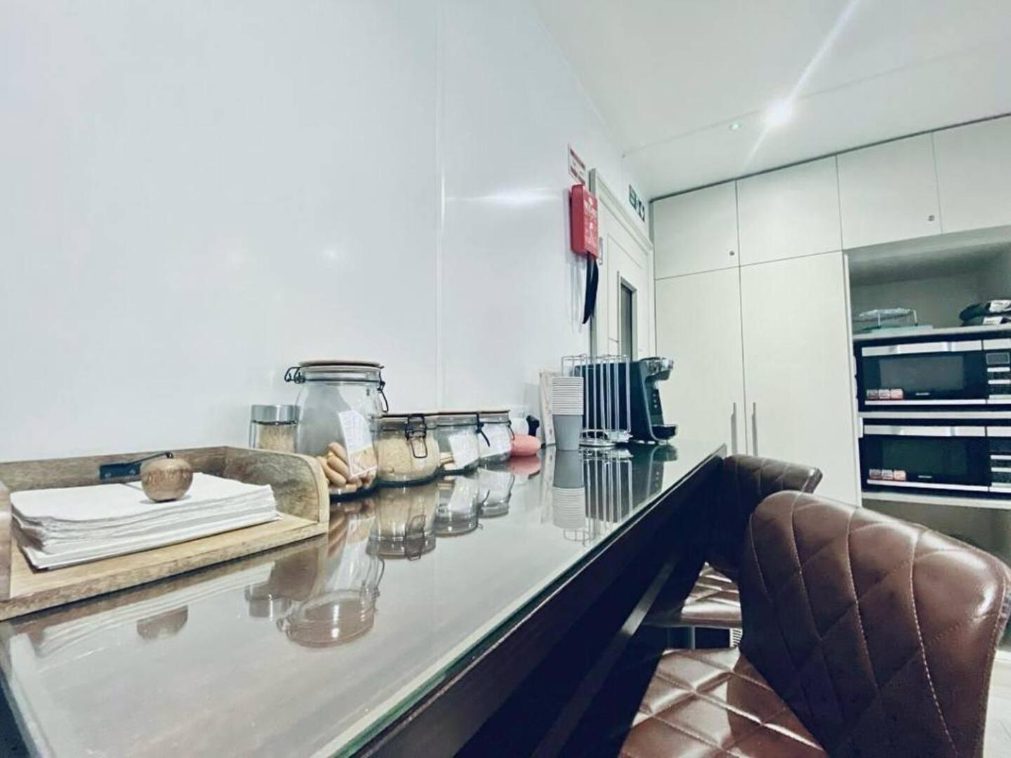 Apt 08 Beachside Beauty Central Studio Steps From Cafes Brighton ภายนอก รูปภาพ